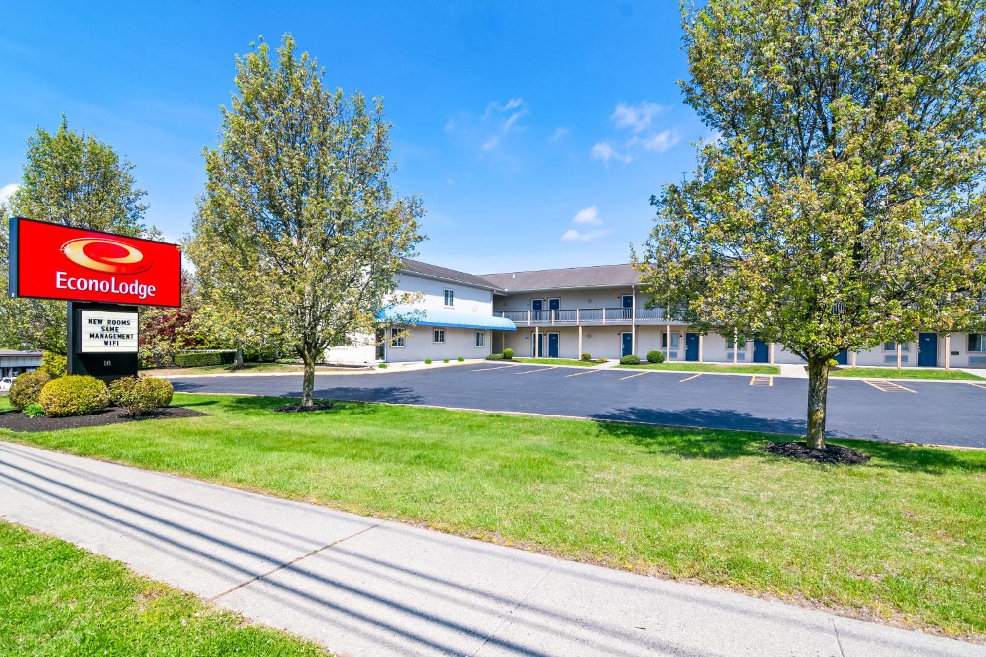 Econo Lodge Bethel - Danbury Екстер'єр фото